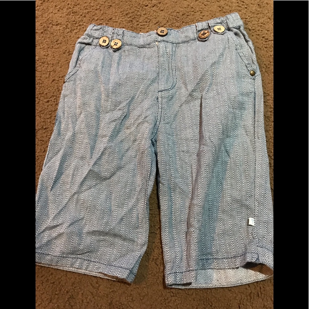 Boys size 8 shorts by axel & Hudson FORE